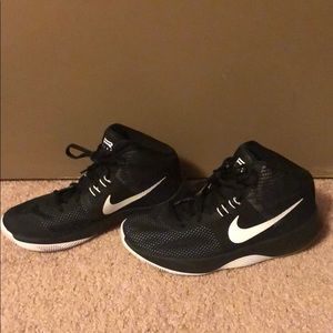 Nike Women’s Air Precision Basketball Shoes